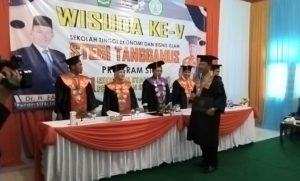 Wisuda ke V STEBI Tanggamus Mewisuda 85 Orang